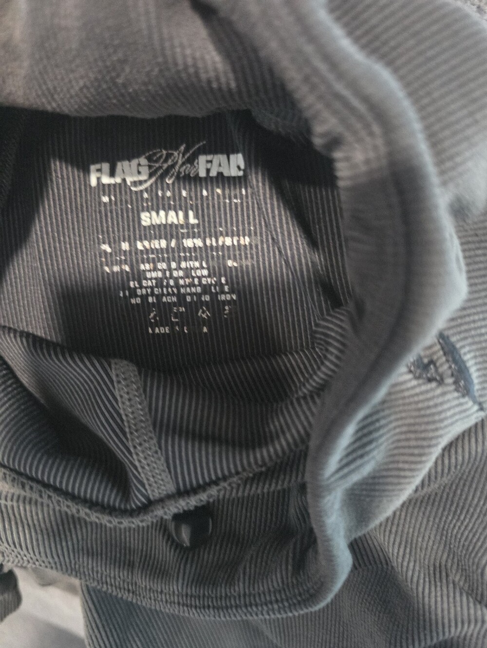 flag nor fail Black Ruched Active Shorts - Picture 4 of 5